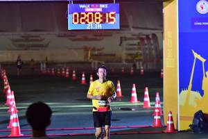 BIB: 0208, 211, 280
                            <button type="button" onclick="openModal(6292976)" class="btn btn-primary btn-sm float-right btn-popup" data-toggle="modal" data-target=".modal-high-quality">
                        <i class="fas fa-shopping-cart"></i> Add to Cart
                    </button>
                                            <button type="button" onclick="isThisMe(6292976, true)" class="btn btn-success btn-sm float-right btn-popup btn-isme hidden" data-toggle="tooltip" data-placement="bottom" title="นี่คือรูปของคุณใช่ไหม คลิกที่นี่เพื่อเอาเข้าอัลบั้ม">
                        <i class="fas fa-plus"></i> Add to album
                    </button>
                    <button type="button" onclick="isThisMe(6292976, false)" class="btn btn-warning btn-sm float-right btn-popup btn-isnotme hidden">
                        <i class="fas fa-ban"></i> Remove from album
                    </button>